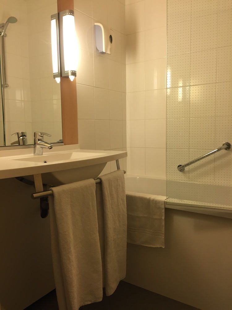 Ibis Styles Brugge Centrum Exterior foto